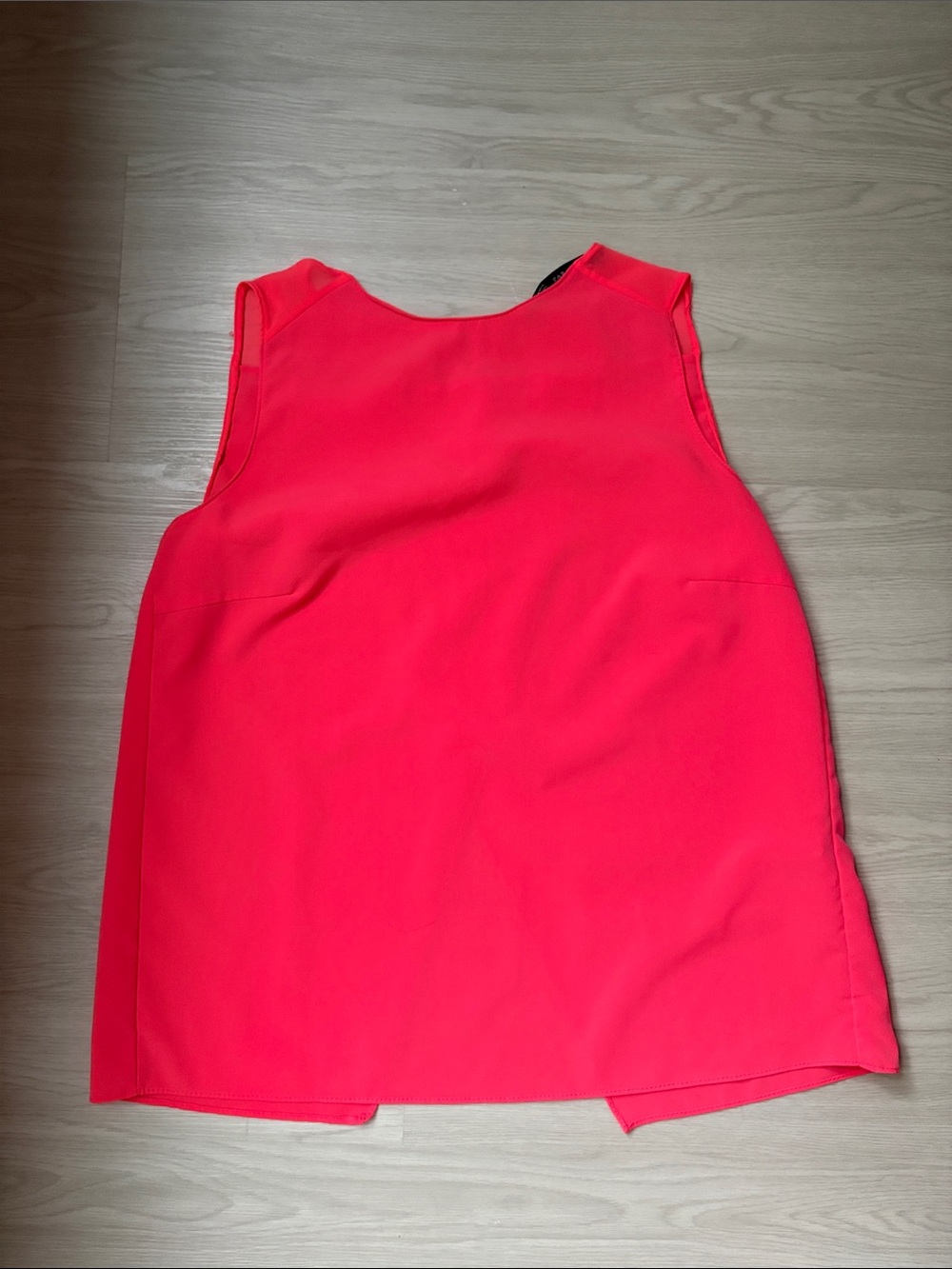 Zara Women’s Sleeveless Shell Top in Bright Pink